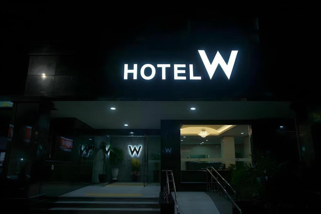Hotel W Shinjeju Esterno foto