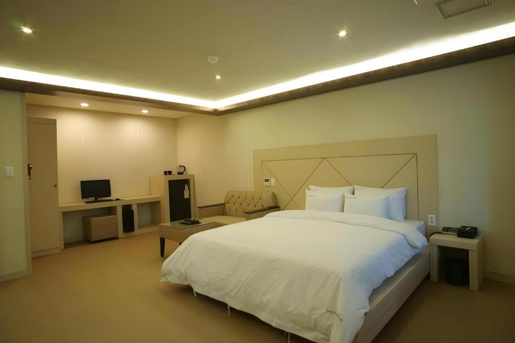 Hotel W Shinjeju Esterno foto
